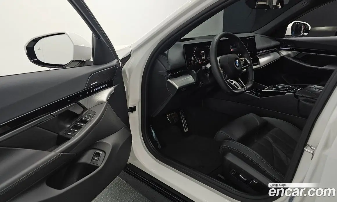 BMW 5 серия 2024 2.0 автомат (гидро), фото 16 BMW 5 серия 2024 2.0 автомат (гидро), фото 16