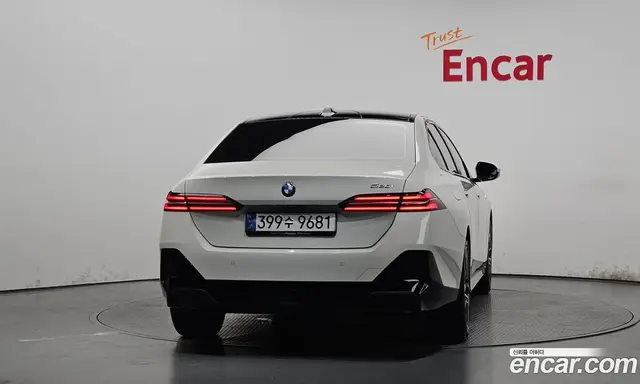 BMW 5 серия 2024 2.0 автомат (гидро), миниатюра 3 BMW 5 серия 2024 2.0 автомат (гидро), миниатюра 3