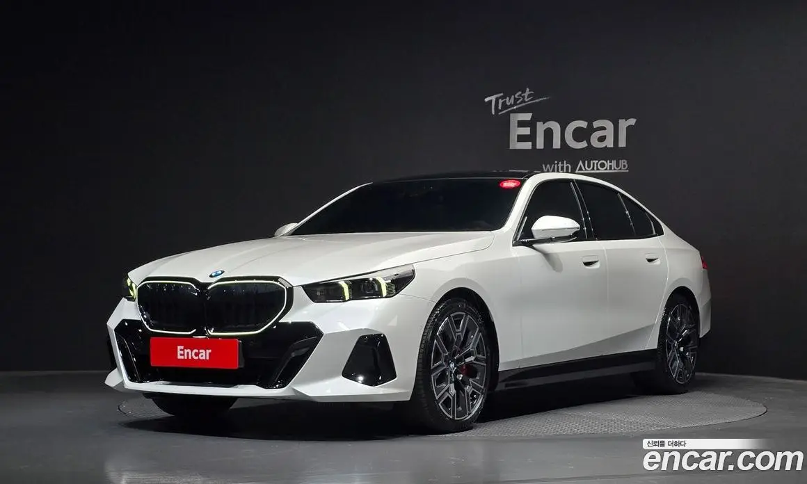 BMW 5 серия 2025 2.0 автомат (гидро), фото 1 BMW 5 серия 2025 2.0 автомат (гидро), фото 1