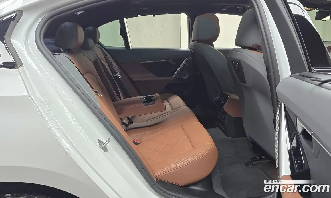 BMW 5 серия 2025 2.0 автомат (гидро), фото 17 BMW 5 серия 2025 2.0 автомат (гидро), фото 17