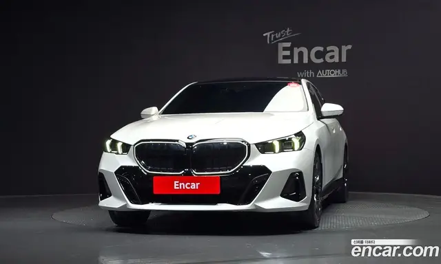 BMW 5 серия 2025 2.0 автомат (гидро), миниатюра 3 BMW 5 серия 2025 2.0 автомат (гидро), миниатюра 3
