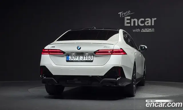BMW 5 серия 2025 2.0 автомат (гидро), миниатюра 4 BMW 5 серия 2025 2.0 автомат (гидро), миниатюра 4