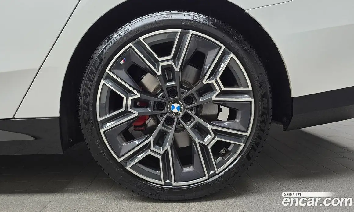 BMW 5 серия 2025 2.0 автомат (гидро), фото 7 BMW 5 серия 2025 2.0 автомат (гидро), фото 7