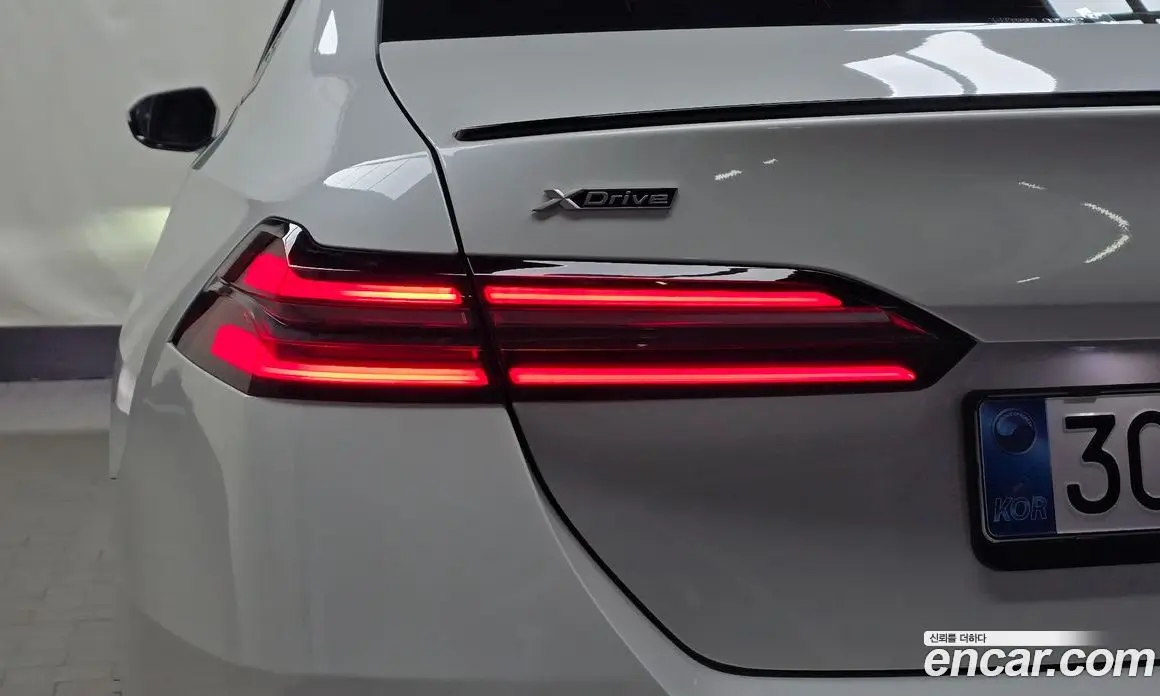 BMW 5 серия 2025 2.0 автомат (гидро), фото 9 BMW 5 серия 2025 2.0 автомат (гидро), фото 9