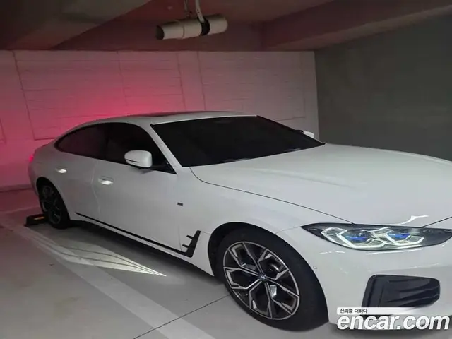 BMW i4 2023 автомат (гидро), миниатюра 2