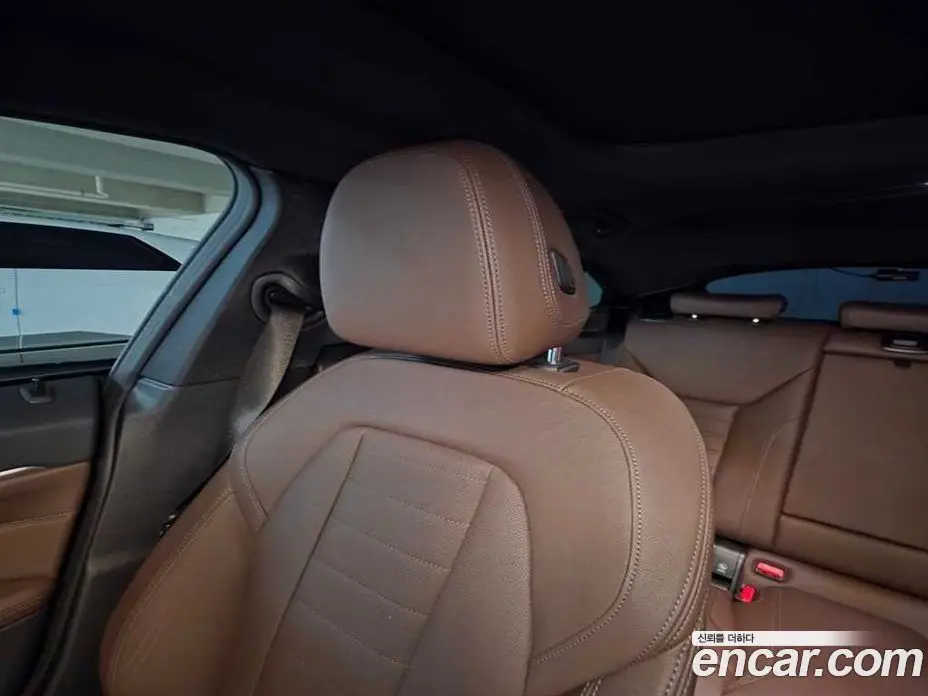 BMW i4 2023 автомат (гидро), фото 17