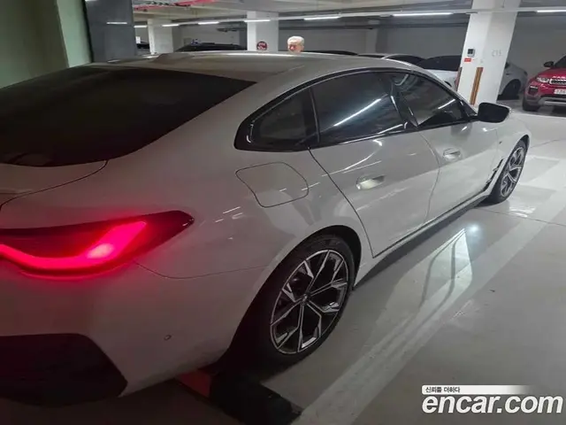 BMW i4 2023 автомат (гидро), миниатюра 3