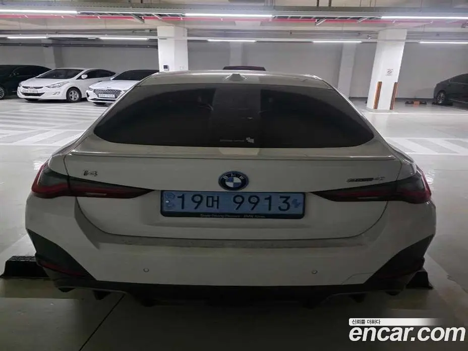 BMW i4 2023 автомат (гидро), фото 4