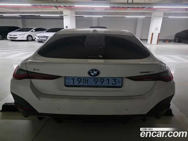BMW i4 2023 автомат (гидро), миниатюра 4