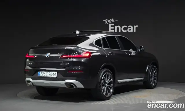 BMW X4 2025 2.0 автомат (гидро), миниатюра 2