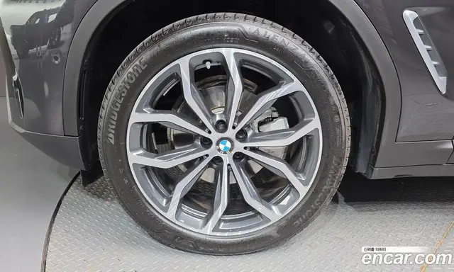 BMW X4 2025 2.0 автомат (гидро), миниатюра 5