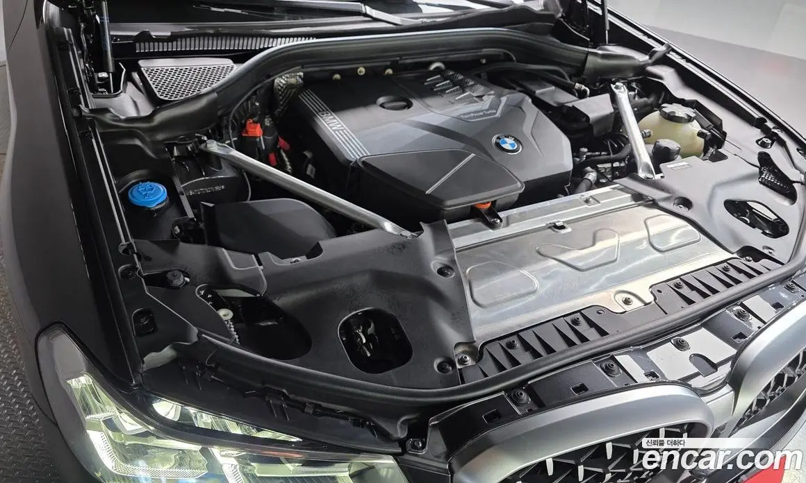 BMW X4 2025 2.0 автомат (гидро), фото 6
