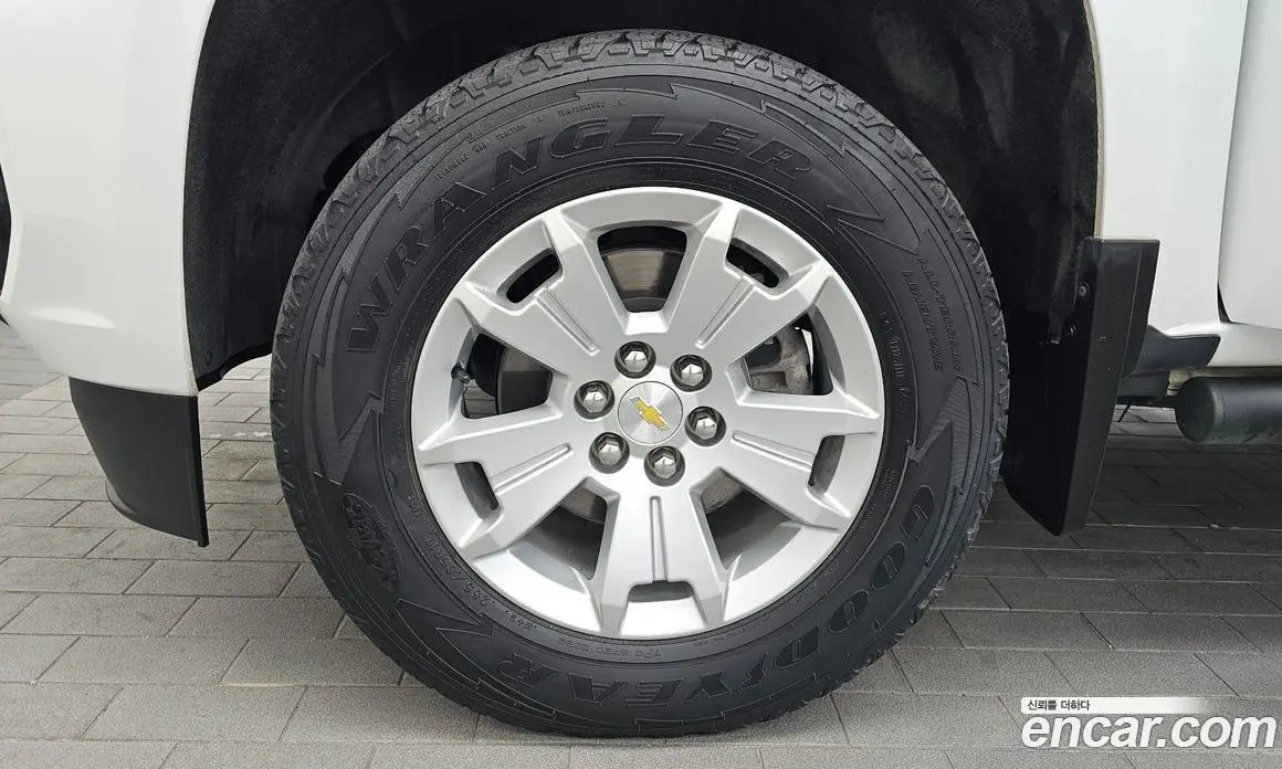 Chevrolet Colorado 2022 3.6 автомат (гидро), фото 5
