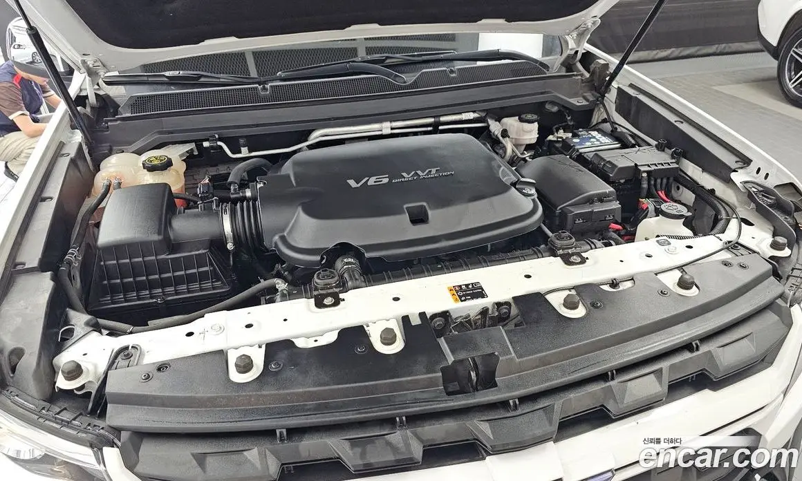 Chevrolet Colorado 2022 3.6 автомат (гидро), фото 6
