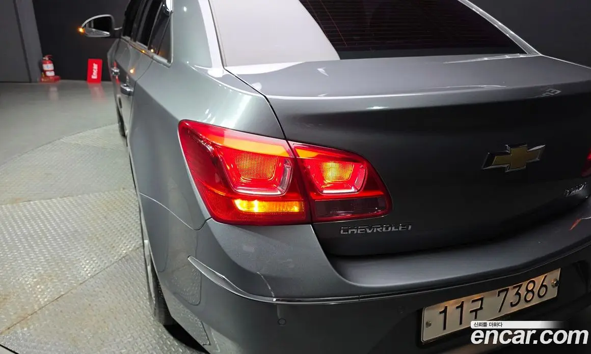Chevrolet Cruze 2015 1.8 автомат (гидро), фото 8