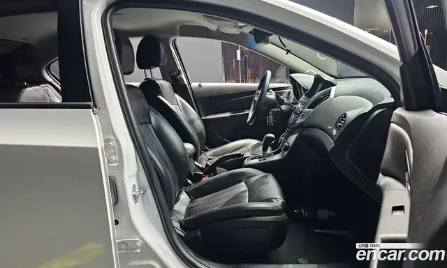 Chevrolet Cruze 2016 1.8 автомат (гидро), миниатюра 11 Chevrolet Cruze 2016 1.8 автомат (гидро), миниатюра 11