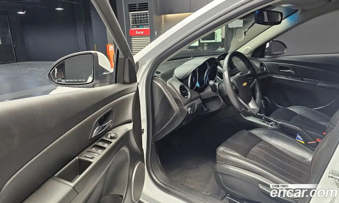 Chevrolet Cruze 2016 1.8 автомат (гидро), фото 10 Chevrolet Cruze 2016 1.8 автомат (гидро), фото 10