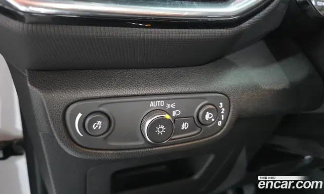Chevrolet TrailBlazer 2022 1.3 автомат (гидро), миниатюра 12
