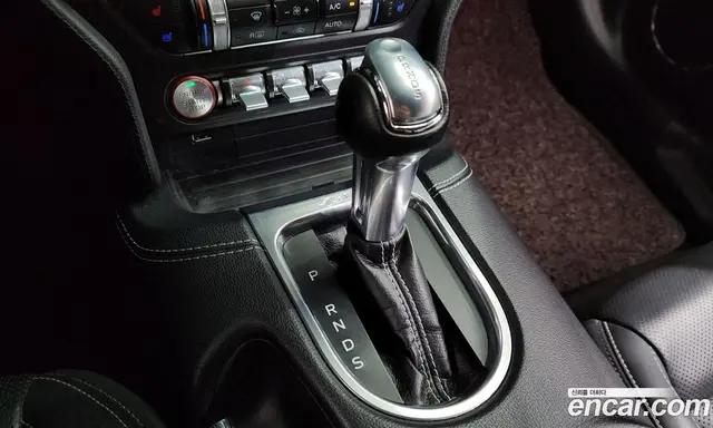 Ford Mustang 2021 2.3 автомат (гидро), миниатюра 12