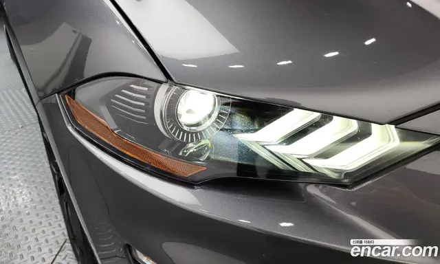 Ford Mustang 2021 2.3 автомат (гидро), миниатюра 8