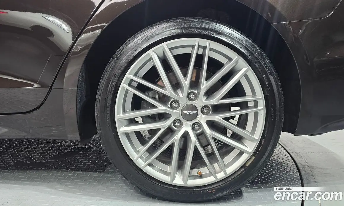 Genesis G70 2019 2.0 автомат (гидро), фото 7 Genesis G70 2019 2.0 автомат (гидро), фото 7