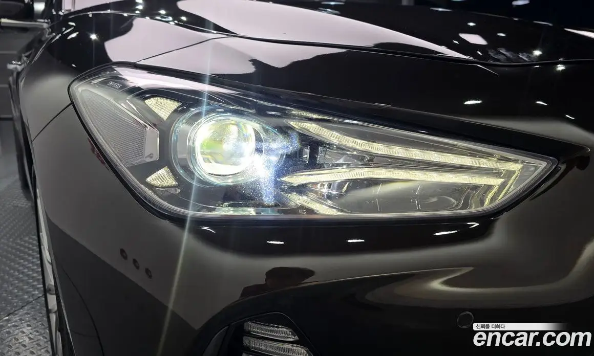 Genesis G70 2019 2.0 автомат (гидро), фото 8 Genesis G70 2019 2.0 автомат (гидро), фото 8