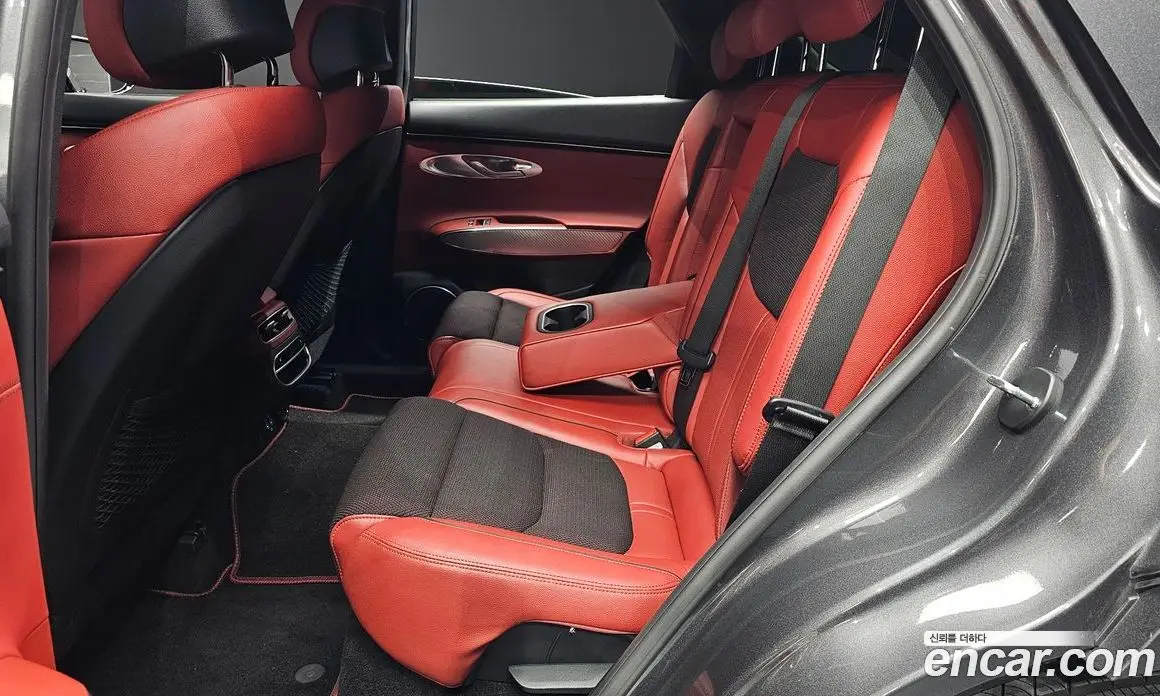 Genesis GV70 2022 2.5 автомат (гидро), фото 16 Genesis GV70 2022 2.5 автомат (гидро), фото 16