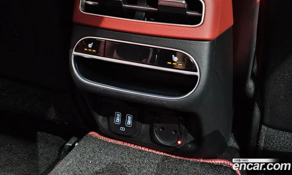 Genesis GV70 2022 2.5 автомат (гидро), фото 23 Genesis GV70 2022 2.5 автомат (гидро), фото 23