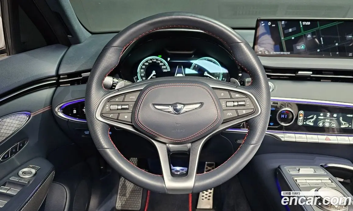 Genesis GV70 2023 2.5 автомат (гидро), фото 13 Genesis GV70 2023 2.5 автомат (гидро), фото 13