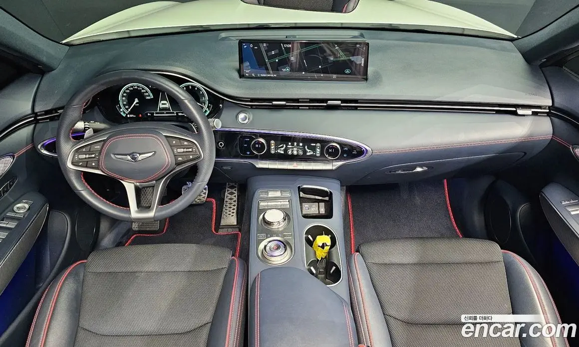 Genesis GV70 2023 2.5 автомат (гидро), фото 7 Genesis GV70 2023 2.5 автомат (гидро), фото 7
