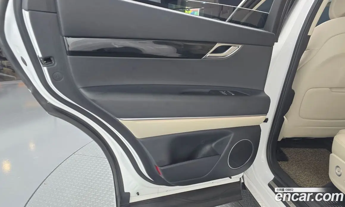 Genesis GV80 2020 2.5 автомат (гидро), фото 14 Genesis GV80 2020 2.5 автомат (гидро), фото 14