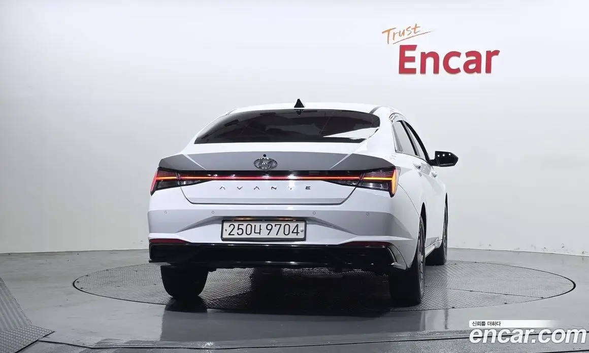 Hyundai Avante 2022 1.6 автомат (гидро), фото 4 Hyundai Avante 2022 1.6 автомат (гидро), фото 4
