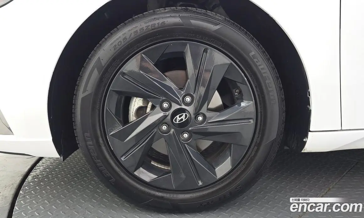 Hyundai Avante 2022 1.6 автомат (гидро), фото 5 Hyundai Avante 2022 1.6 автомат (гидро), фото 5