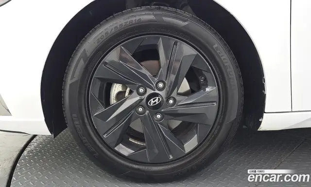 Hyundai Avante 2022 1.6 автомат (гидро), миниатюра 5 Hyundai Avante 2022 1.6 автомат (гидро), миниатюра 5