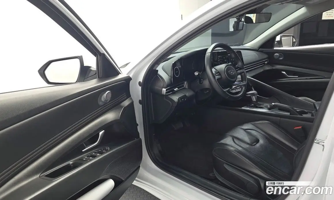 Hyundai Avante 2022 1.6 автомат (гидро), фото 10 Hyundai Avante 2022 1.6 автомат (гидро), фото 10