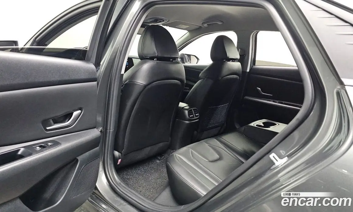 Hyundai Avante 2022 1.6 автомат (гидро), фото 17