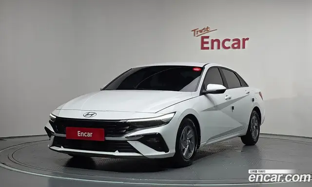 Hyundai Avante 2023 1.6 автомат (гидро), миниатюра 1