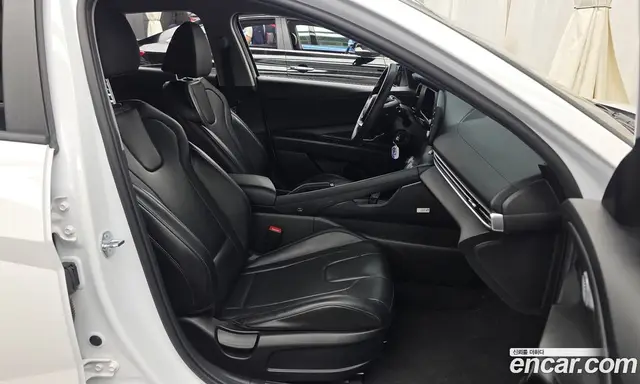 Hyundai Avante 2023 1.6 автомат (гидро), миниатюра 11
