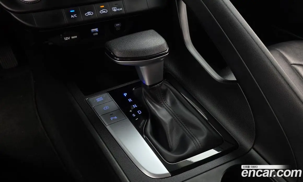 Hyundai Avante 2023 1.6 автомат (гидро), фото 9