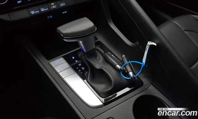 Hyundai Avante 2023 1.6 автомат (гидро), миниатюра 12