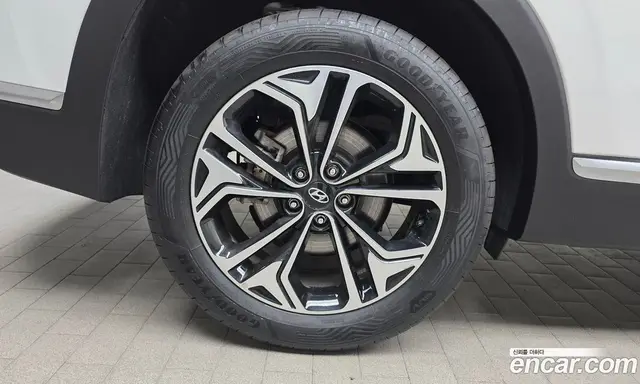 Hyundai Santa Fe 2020 2.0 автомат (гидро), миниатюра 4 Hyundai Santa Fe 2020 2.0 автомат (гидро), миниатюра 4