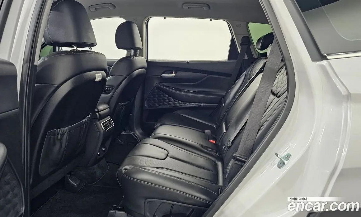 Hyundai Santa Fe 2022 2.2 автомат (гидро), фото 17