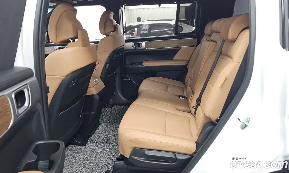 Hyundai Santa Fe 2024 2.5 автомат (гидро), фото 16