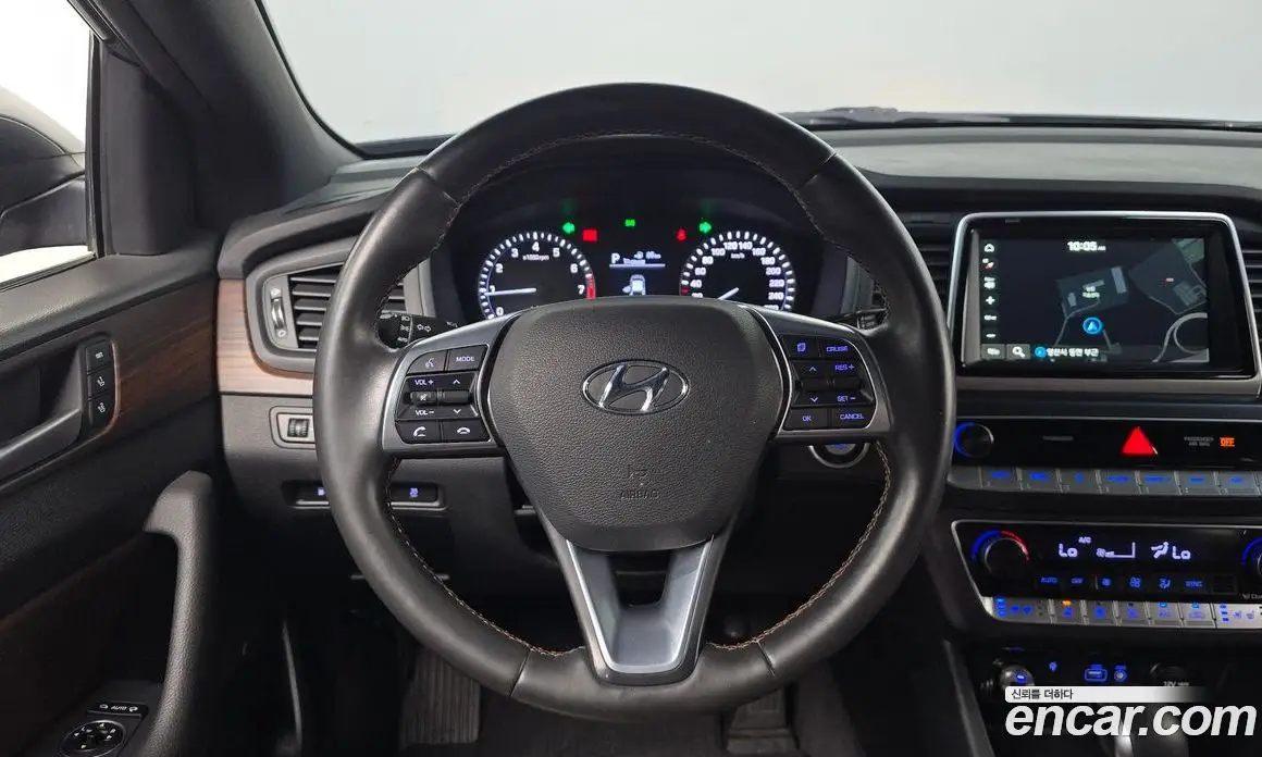 Hyundai Sonata 2017 2.0 автомат (гидро), фото 18 Hyundai Sonata 2017 2.0 автомат (гидро), фото 18