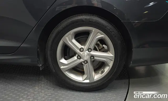 Hyundai Sonata 2017 2.0 автомат (гидро), миниатюра 6 Hyundai Sonata 2017 2.0 автомат (гидро), миниатюра 6