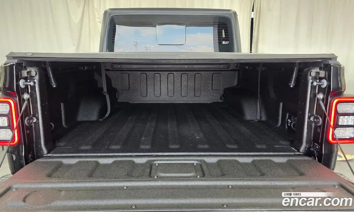 Jeep Gladiator 2021 3.6 автомат (гидро), фото 26 Jeep Gladiator 2021 3.6 автомат (гидро), фото 26