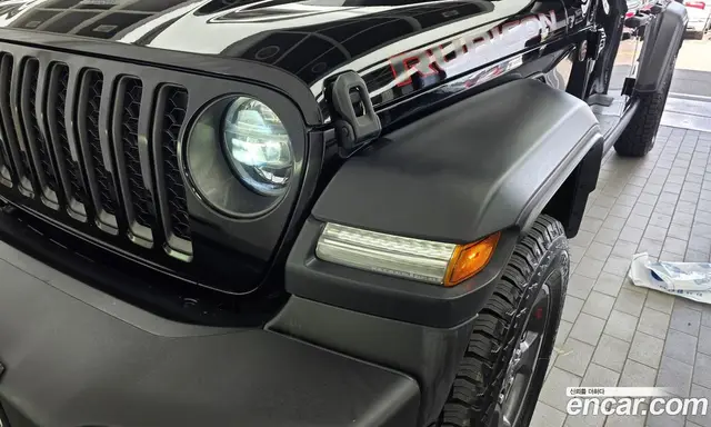 Jeep Gladiator 2021 3.6 автомат (гидро), миниатюра 8 Jeep Gladiator 2021 3.6 автомат (гидро), миниатюра 8