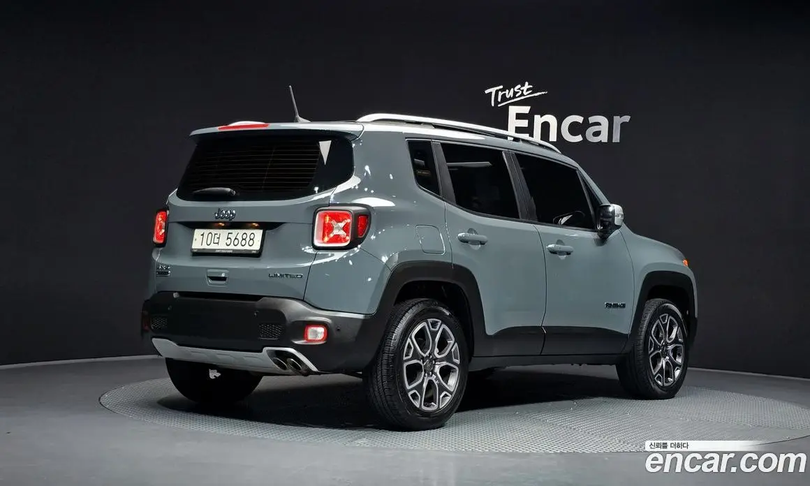 Jeep Renegade 2018 2.0 автомат (гидро), фото 2 Jeep Renegade 2018 2.0 автомат (гидро), фото 2