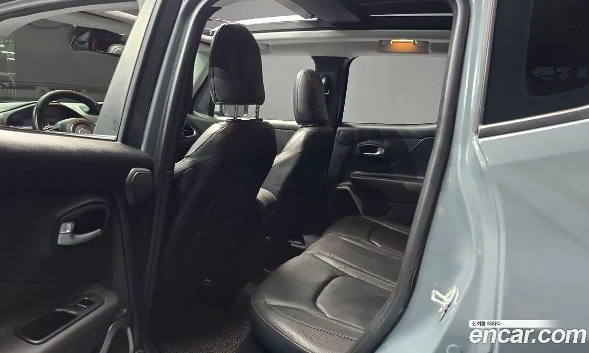 Jeep Renegade 2018 2.0 автомат (гидро), фото 16 Jeep Renegade 2018 2.0 автомат (гидро), фото 16