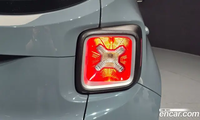 Jeep Renegade 2018 2.0 автомат (гидро), миниатюра 9 Jeep Renegade 2018 2.0 автомат (гидро), миниатюра 9